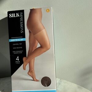 Impressions Silk Sheer Control Top Pantyhose - Brown